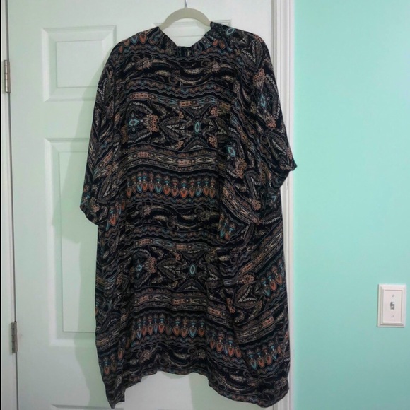 Forever 21 Boho Style Kimono - Picture 3 of 3